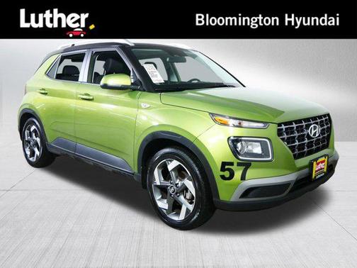 Green Apple 2023 Hyundai VENUE SEL