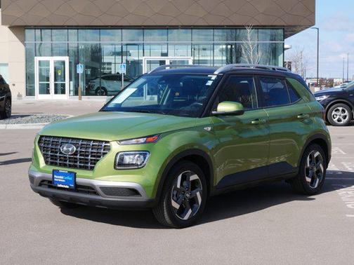 Green Apple 2023 Hyundai VENUE SEL