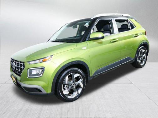 Green Apple 2023 Hyundai VENUE SEL