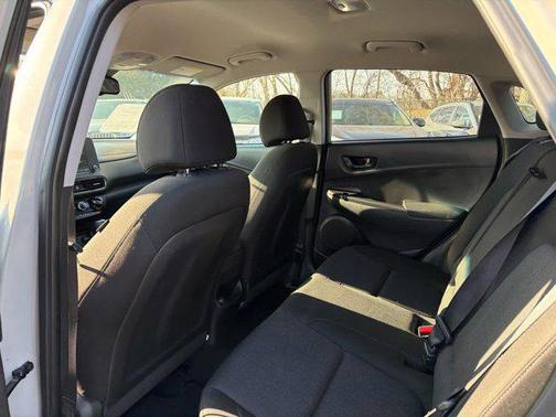 Cyber Silver 2023 Hyundai KONA SEL