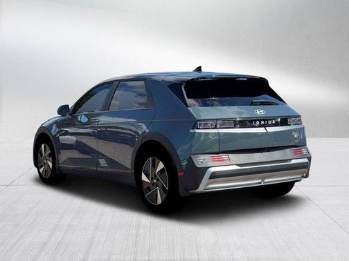 Digital Teal 2026 Hyundai IONIQ 5 SEL