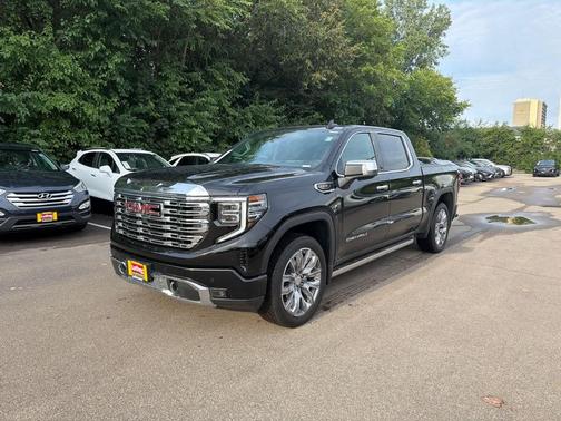 Onyx Black 2024 GMC Sierra 1500 Denali
