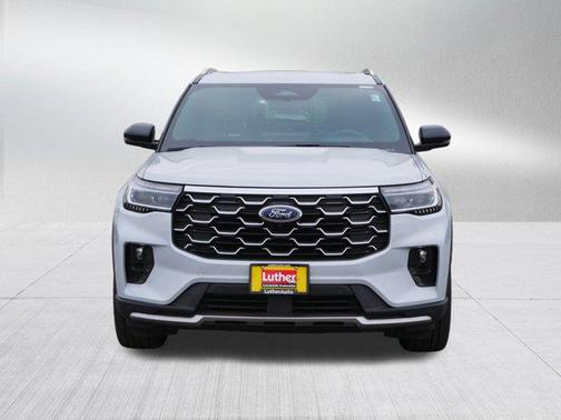 Space White Metallic 2025 Ford Explorer Platinum
