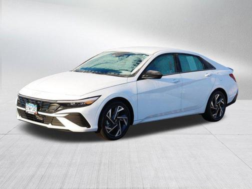 2025 Hyundai ELANTRA HEV SEL Sport