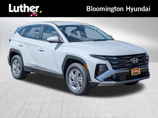 Serenity White Pearl 2026 Hyundai TUCSON SE