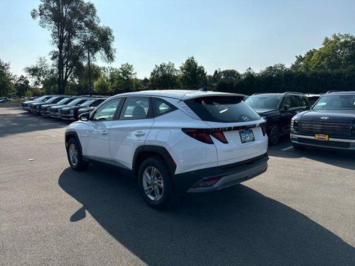 2025 Hyundai TUCSON SE