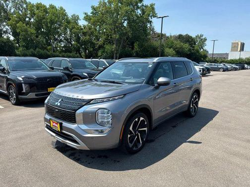 2023 Mitsubishi Outlander PHEV SEL