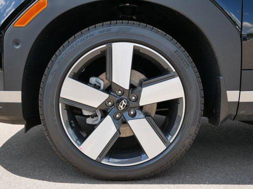 2025 Hyundai SANTA FE Limited
