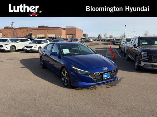 2023 Hyundai ELANTRA SEL