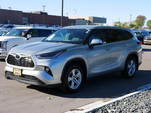 2021 Toyota Highlander LE