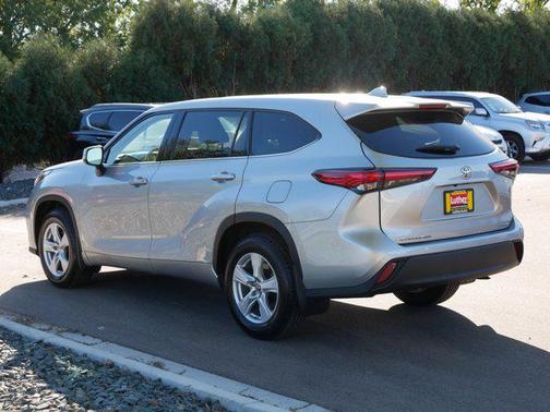 2021 Toyota Highlander LE