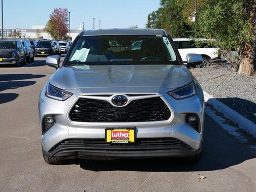 2021 Toyota Highlander LE