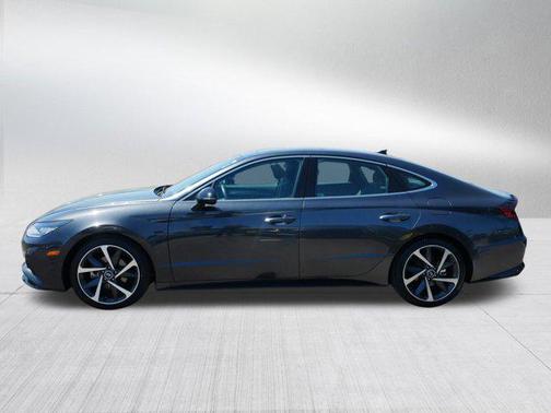 2022 Hyundai SONATA SEL Plus