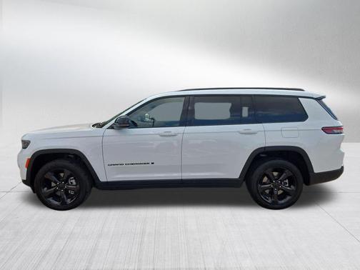 Bright White Clearcoat 2025 Jeep Grand Cherokee L Altitude