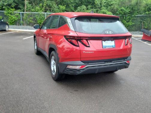 2023 Hyundai TUCSON SE