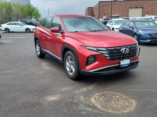 2023 Hyundai TUCSON SE