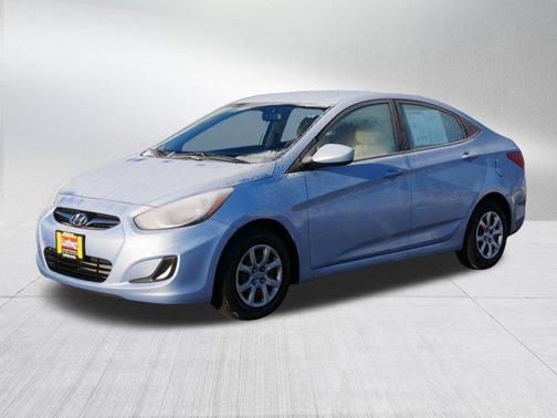 2012 Hyundai Accent GLS