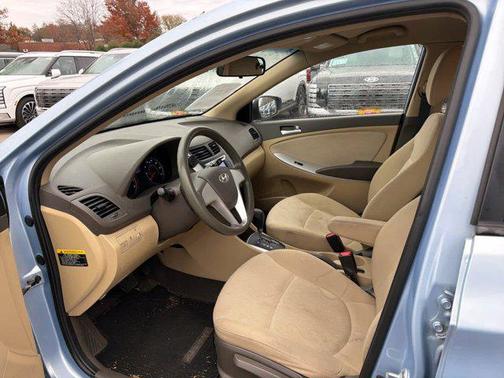 2012 Hyundai Accent GLS