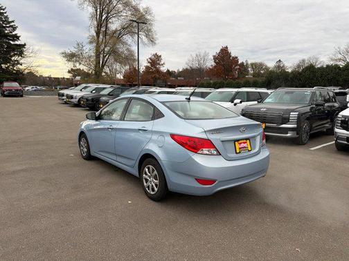 2012 Hyundai Accent GLS
