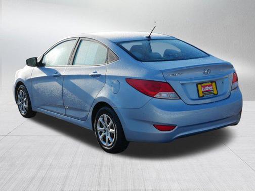 2012 Hyundai Accent GLS