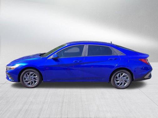 2024 Hyundai ELANTRA HEV Blue