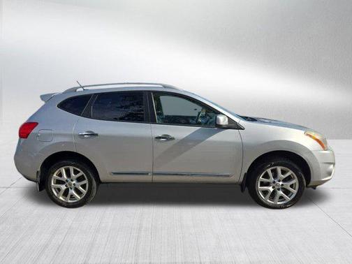 2011 Nissan Rogue SV