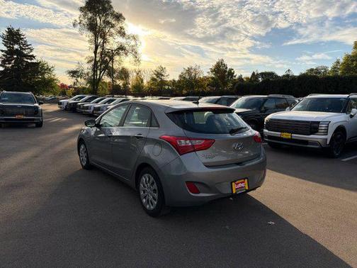 2016 Hyundai Elantra GT Base