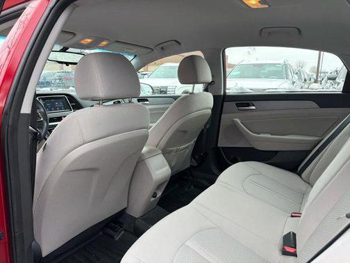 2018 Hyundai SONATA SEL