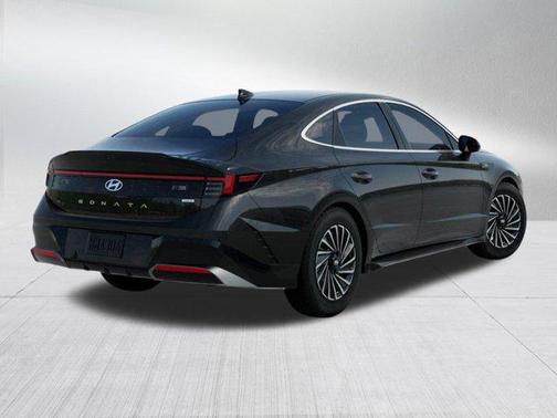 2025 Hyundai SONATA Hybrid SE