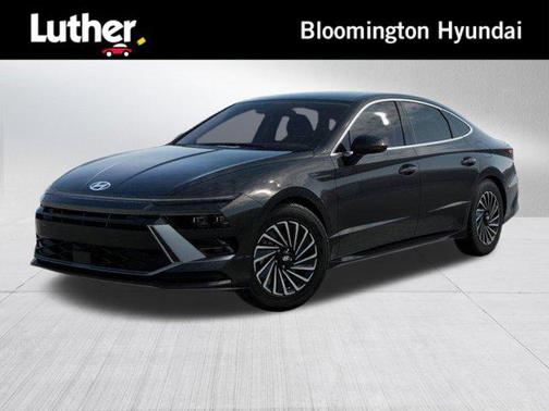 2025 Hyundai SONATA Hybrid SE