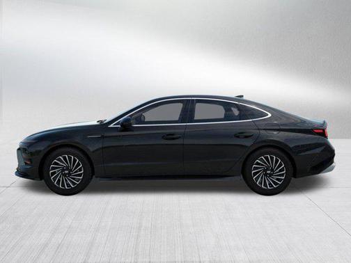 2025 Hyundai SONATA Hybrid SE
