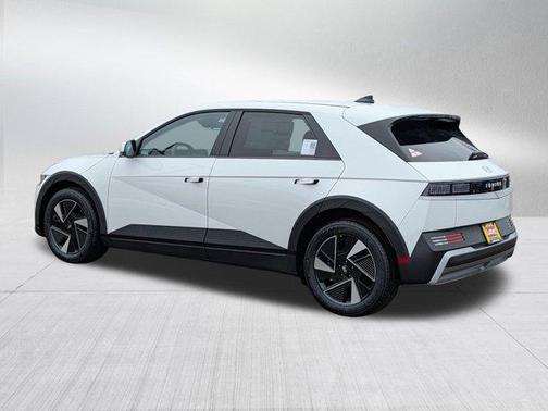 2026 Hyundai IONIQ 5 SE