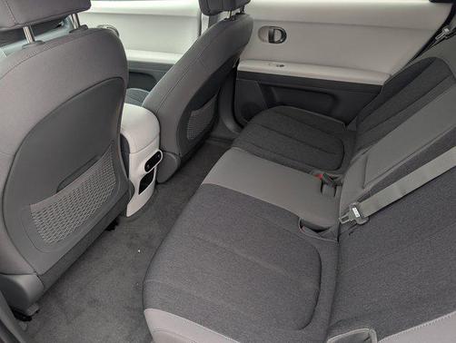 Atlas White 2026 Hyundai IONIQ 5 SE