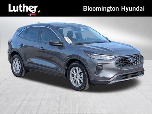 Carbonized Gray Metallic 2024 Ford Escape Active