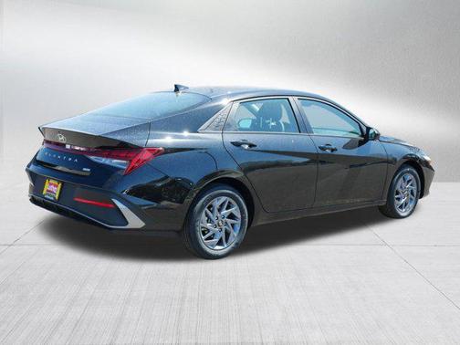 2025 Hyundai ELANTRA HEV Blue