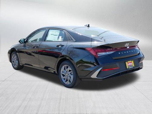 2025 Hyundai ELANTRA HEV Blue