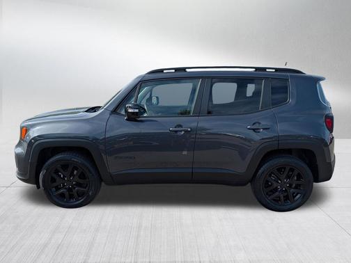 Graphite Gray 2023 Jeep Renegade Altitude