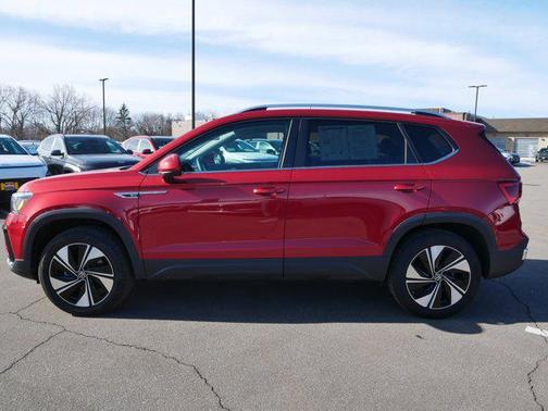 2024 Volkswagen Taos 1.5T SE