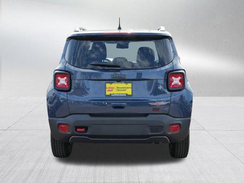 2022 Jeep Renegade Trailhawk