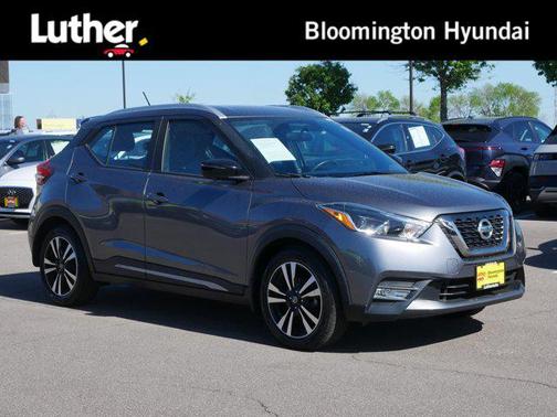 Gun Metallic 2019 Nissan Kicks SR