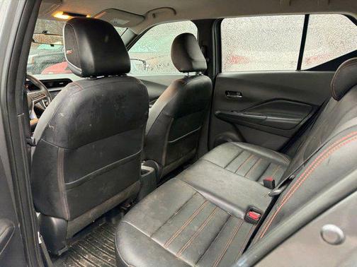 Gun Metallic 2019 Nissan Kicks SR