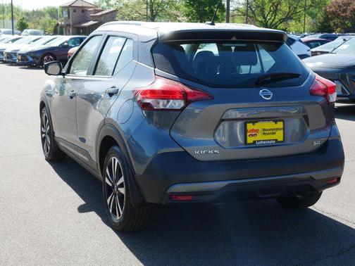 Gun Metallic 2019 Nissan Kicks SR