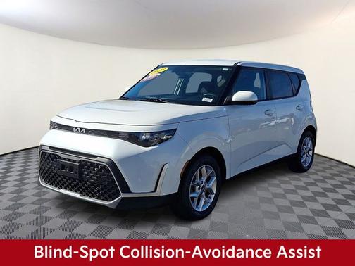 2023 Kia Soul LX