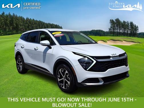 White Pearl 2025 Kia Sportage EX