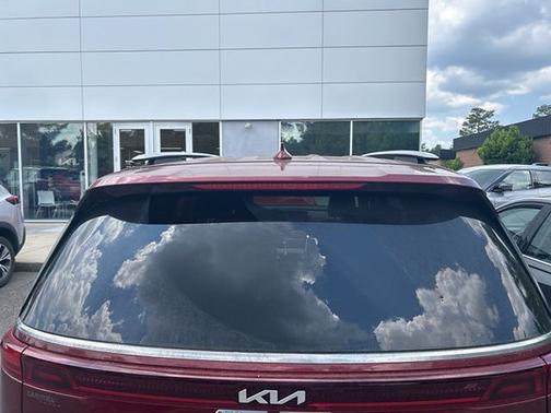 2023 Kia Carnival SX
