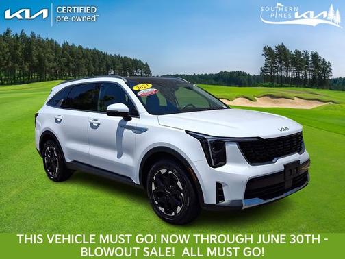 White Pearl 2024 Kia Sorento S