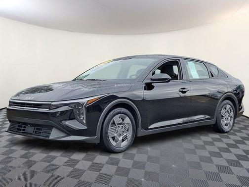 2025 Kia K4 LX