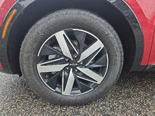 Passion Red 2023 Kia Sorento S