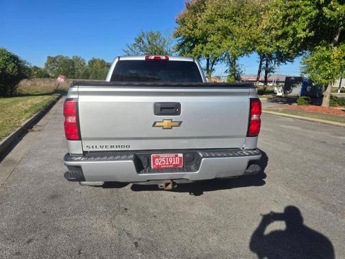 2018 Chevrolet Silverado 1500 Custom