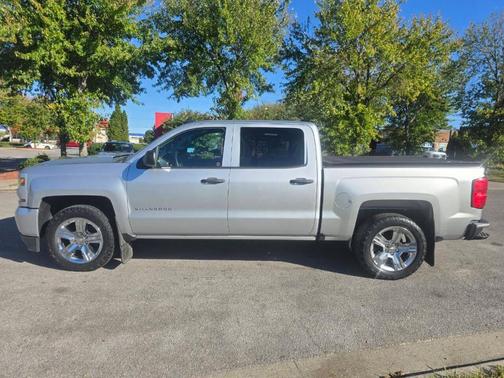 2018 Chevrolet Silverado 1500 Custom